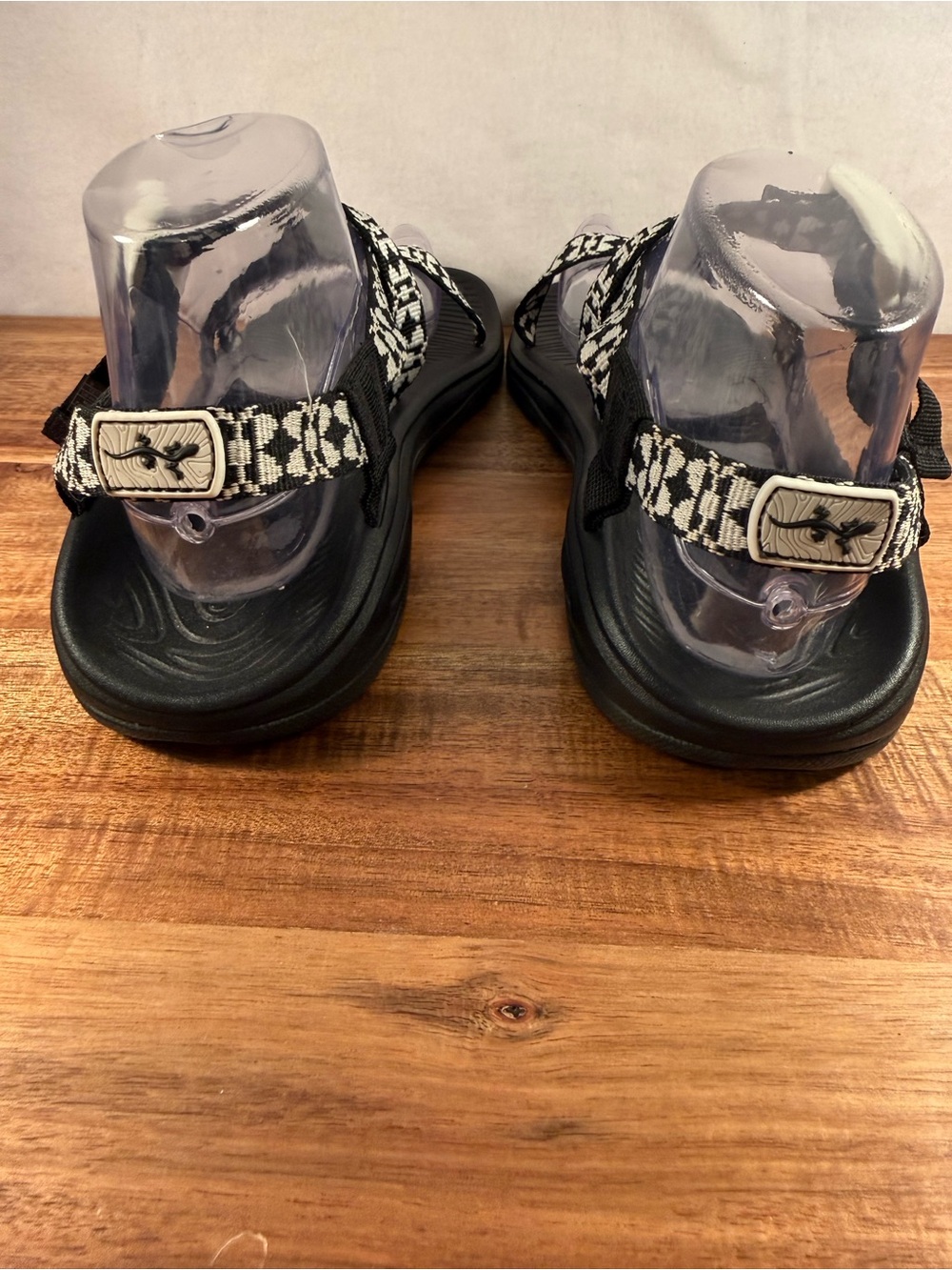 Chaco Z/2 Cloud Black and White Sandals Size 9 NWOT - Picture 6 of 12